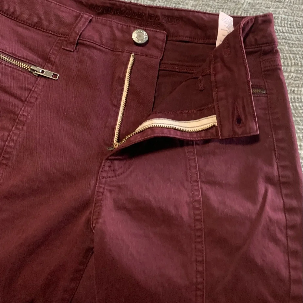 3/$30 American Eagle Outfitters Burgundy High Rise Jeggings Skinny Fit - Picture 6 of 14